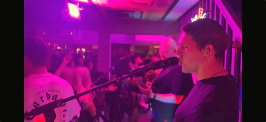 Chasing Deer playing live at Fizzy Moon